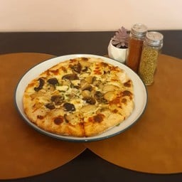 พิซซ่าซอสเห็ดทรัฟเฟิล (Pizza Truffle)