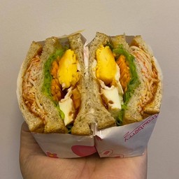 แซนวิชไข่ดาว พริกเผาปูอัด