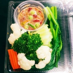 ผักลวกรวม+น้ำพริกปลาทู