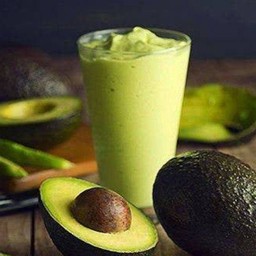 อโวคาโดนมสดปั่น