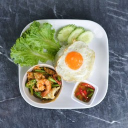 ข้าวเครื่องแกงรวมมิตร