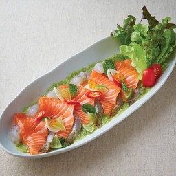 กุ้งสดแซลมอนยำซีฟู้ด