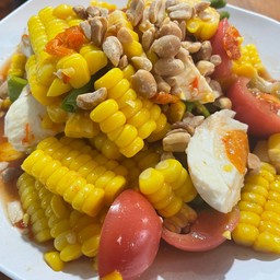ตำไทย ข้าวโพดไข่เค็มไชยา