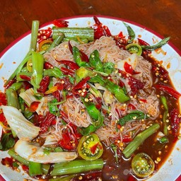 ตำซั่ว ขนมจีน ผักลวก