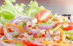 ยำเส้นแก้ววหมูสับ