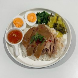 วันนี้มีขาหมูหรือมันไก่
