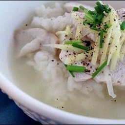 ข้าวต้มอกไก่ชิ้น