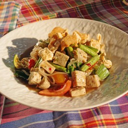 ตำเส้นเล็กหมูยอ