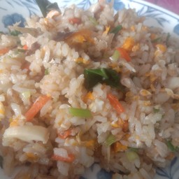 ข้าวผัดปูลาทู ใส่ไข่