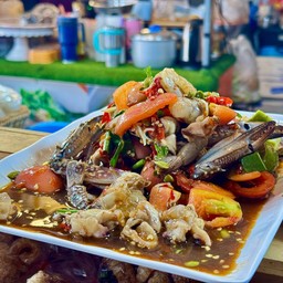 ตำเหลาทะเลสด(กุ้ง+หมึก+ปูม้า+หอยแครง)