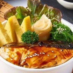 ข้าวหน้าแชลมอน,ก๋วยเตี๋ยวคลุก&บานอฟฟี by(ครัว Bankhun)