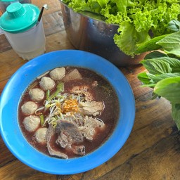 เกาเหลาหมูน้ำตก