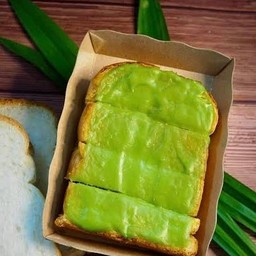 ขนมปังสังขยาใบเตย