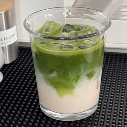 มัทฉะนมโอ๊ต