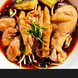 เกาเหลารวมน่องไก่+ตีนไก่