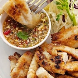 ไข่ปลาหมึกทอดจิ้ม