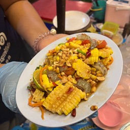 ตำข้าวโพดกุ้งสดปลาร้า