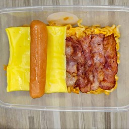 ซัมยัง มาม่าเกาหลี ห่อไข่ +ไส้กรอก+ชีส+เบค่อน