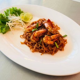 ผัดหมี่เมืองคอนกุ้งสด