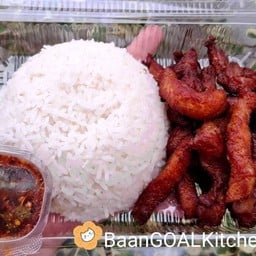 ข้าวหมูทอดหลบแดด