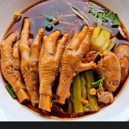 ก๋วยเตี๋ยวไก่มะระตีนไก่ตุ่น