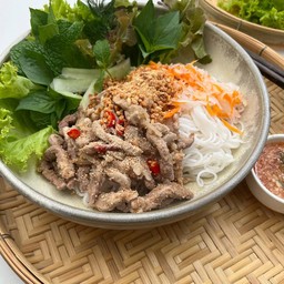 ขนมจีนทรงเครื่องเวียดนาม Bun Bi