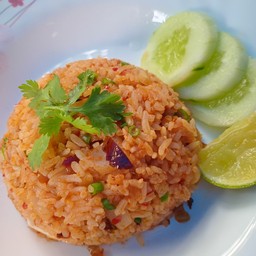 ข้าวผัดพริกเผาใส่หมู