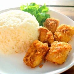 ข้าวปลาดอลลี่ทอดกรอบกระเทียม