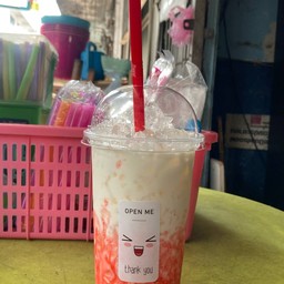 นมสดสตอเบอรี่