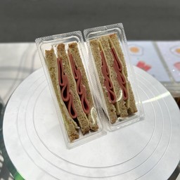 แซนด์วิชโบโลน่าชีส