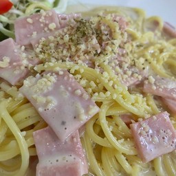 สปาเก็ตตี้คาโบนาร่าแฮม