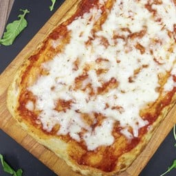 Margherita Pizza - มาร์เกริต้า พิซซ่า (V)