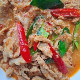 ข้าวพะแนงหมู