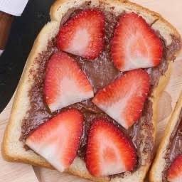 นูเทล่าสตรอเบอร์รี่