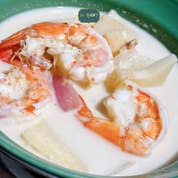 ต้มกะทิยอดมะพร้าวอ่อนกุ้ง