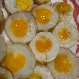 โตเกียว  ไข่นกกระทาทอด ไข่วง พี่ลั๊คกี้ รูม 36