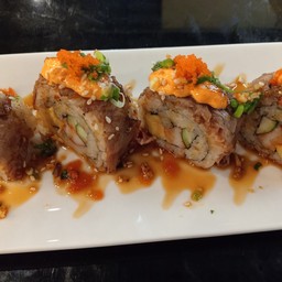 ข้าวห่อสาหร่ายไส้รวมเนื้อซิดเผา