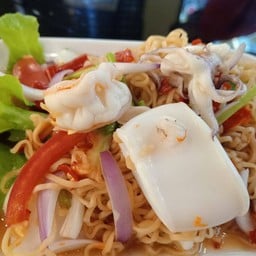 ยำมาม่ารวมมิตร