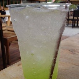 กีวี่โซดา