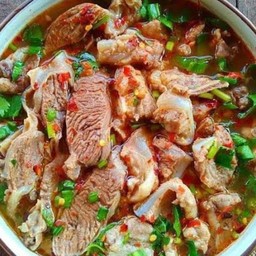 ต้มแซบเนื้อ