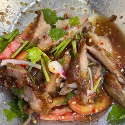 ยำคอหมูย่างรสเด็ด