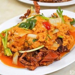 ปูนิ่มผัดผงกระหรี่