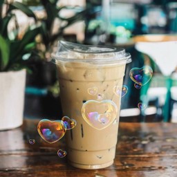 เก้ากาแฟเย็น
