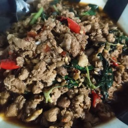 กะเพราหมูสับ