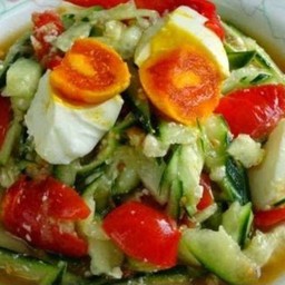 ตำไทยแตงกวาไข่เค็ม