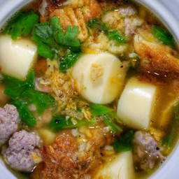 แกงจืดเต้าหู้หมูสับไข่น้ำ