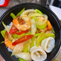 ผัดพริกหยวกทะเล