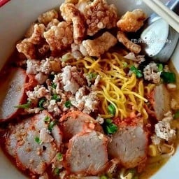 ก๋วยเตี๋ยว โฮงรถ บ้านป่าจี้