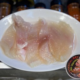 เนื้อปลาดอลลี่หั่นชิ้น