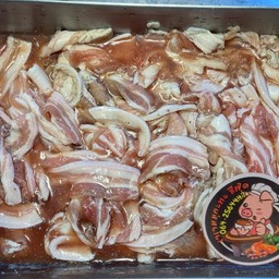 สามชั้นหมักพริกไทยดำ